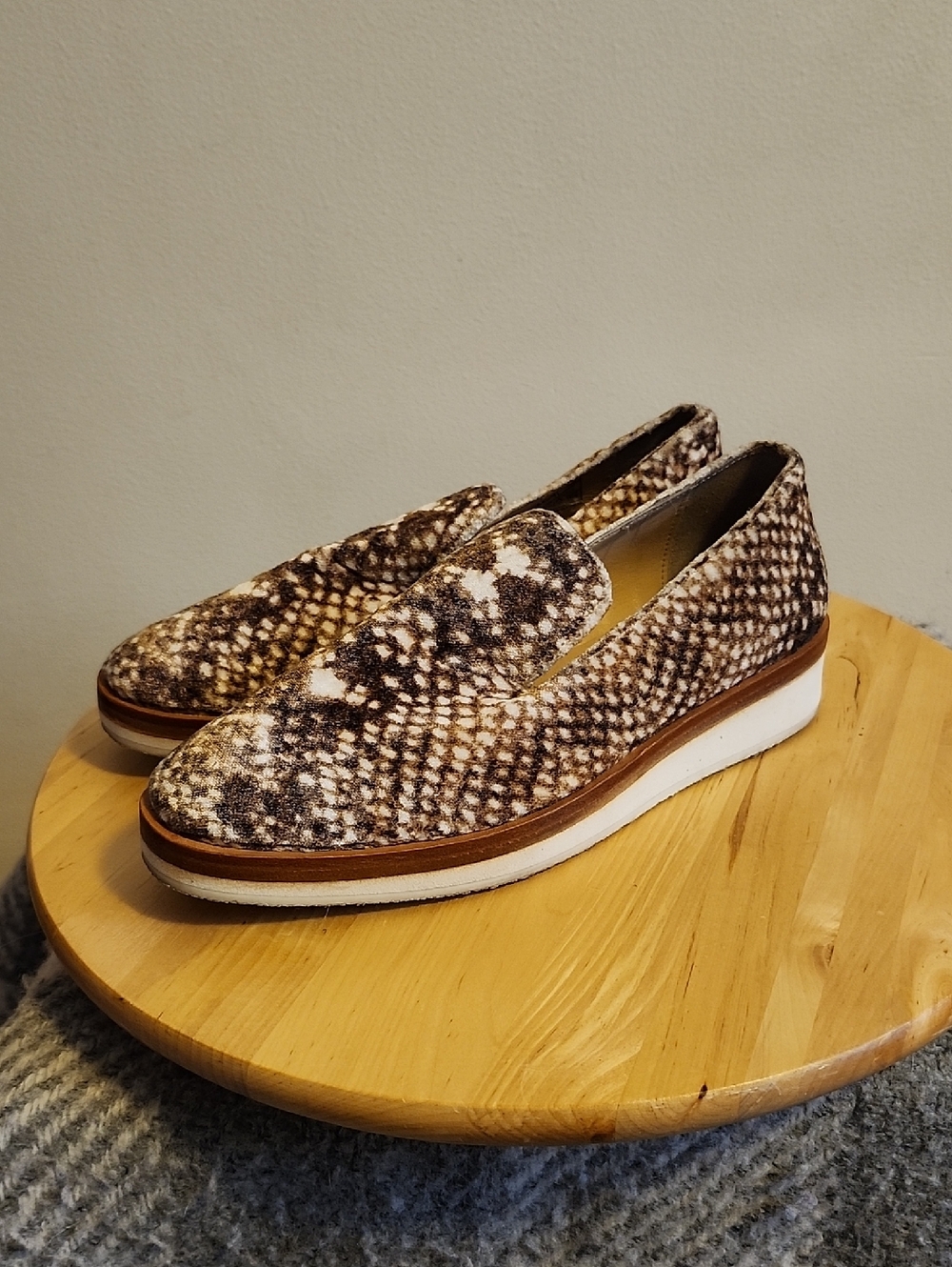 Free People Men's Tan and Brown Patterned Slip-On Loafers - Picture 1 of 8